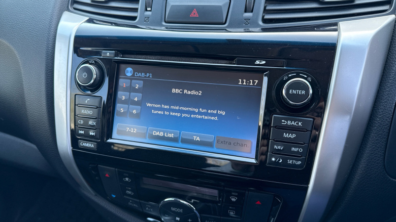 Nissan Navara Np300 Diesel Double Cab Pick Up N-Connecta 2.3dCi 190 4WD